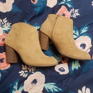 Old Navy Tan Ankle Bootie